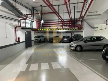 Apartamento T4 para Venda em Alcantara