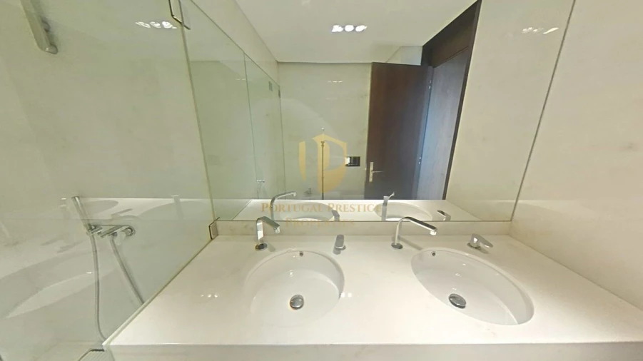 Apartamento T4 para Venda em Alcantara Foto 58