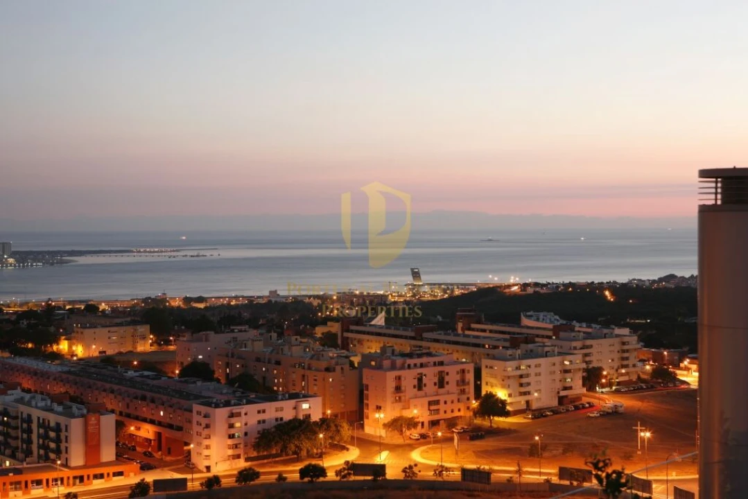 Apartamento T4 para Venda em Alcantara Foto 60