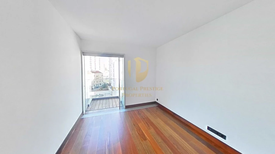 Apartamento T4 para Venda em Alcantara Foto 30