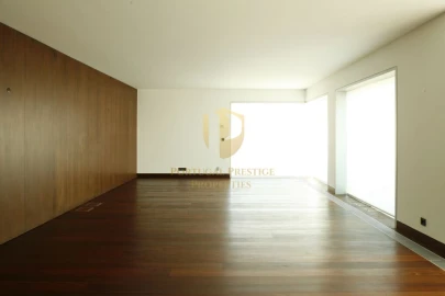 Apartamento T4 para Venda em Alcantara