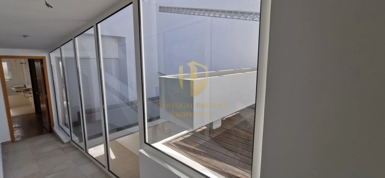 Moradia T2 para Venda em Lagoa e Carvoeiro Foto 4