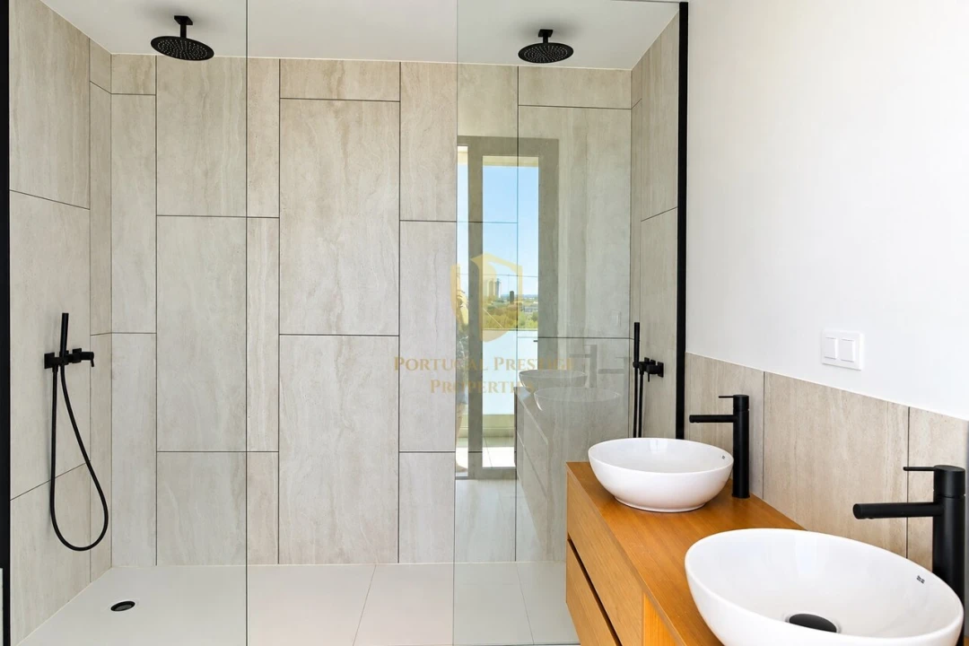 Moradia T4 para Venda em Tavira (Santa Maria e Santiago) Foto 40