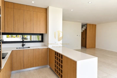 Moradia T4 para Venda em Tavira (Santa Maria e Santiago)