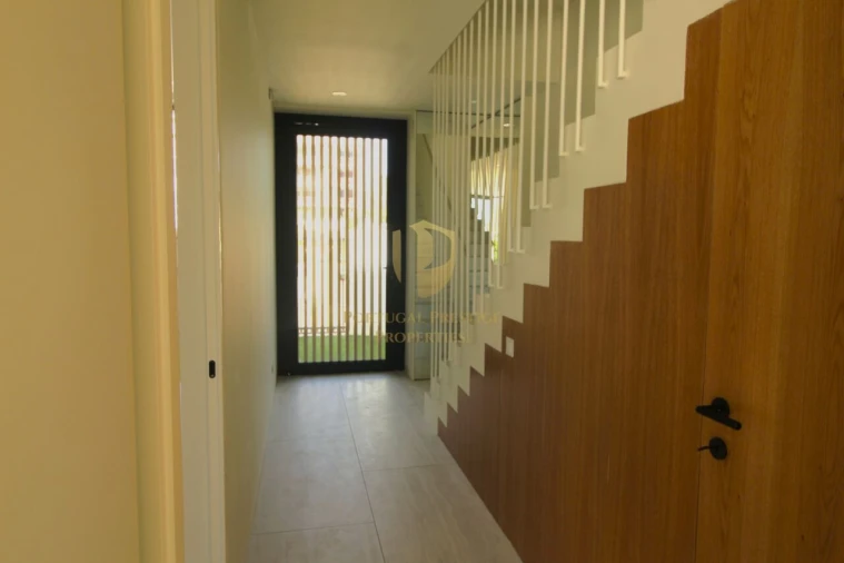 Moradia T4 para Venda em Tavira (Santa Maria e Santiago) Foto 9