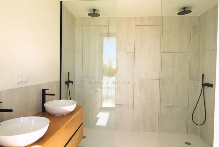 Moradia T4 para Venda em Tavira (Santa Maria e Santiago) Foto 27