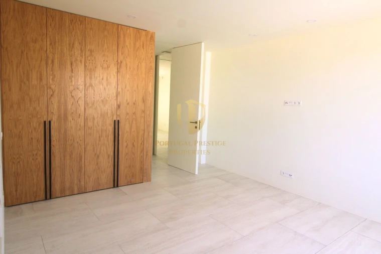 Moradia T4 para Venda em Tavira (Santa Maria e Santiago) Foto 36