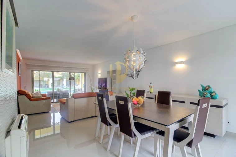 Moradia T3 para Venda em Luz de Tavira e Santo Estêvão Foto 12