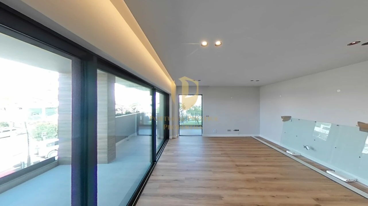 Apartamento T4 para Venda em Faro (Sé e São Pedro) Foto 12