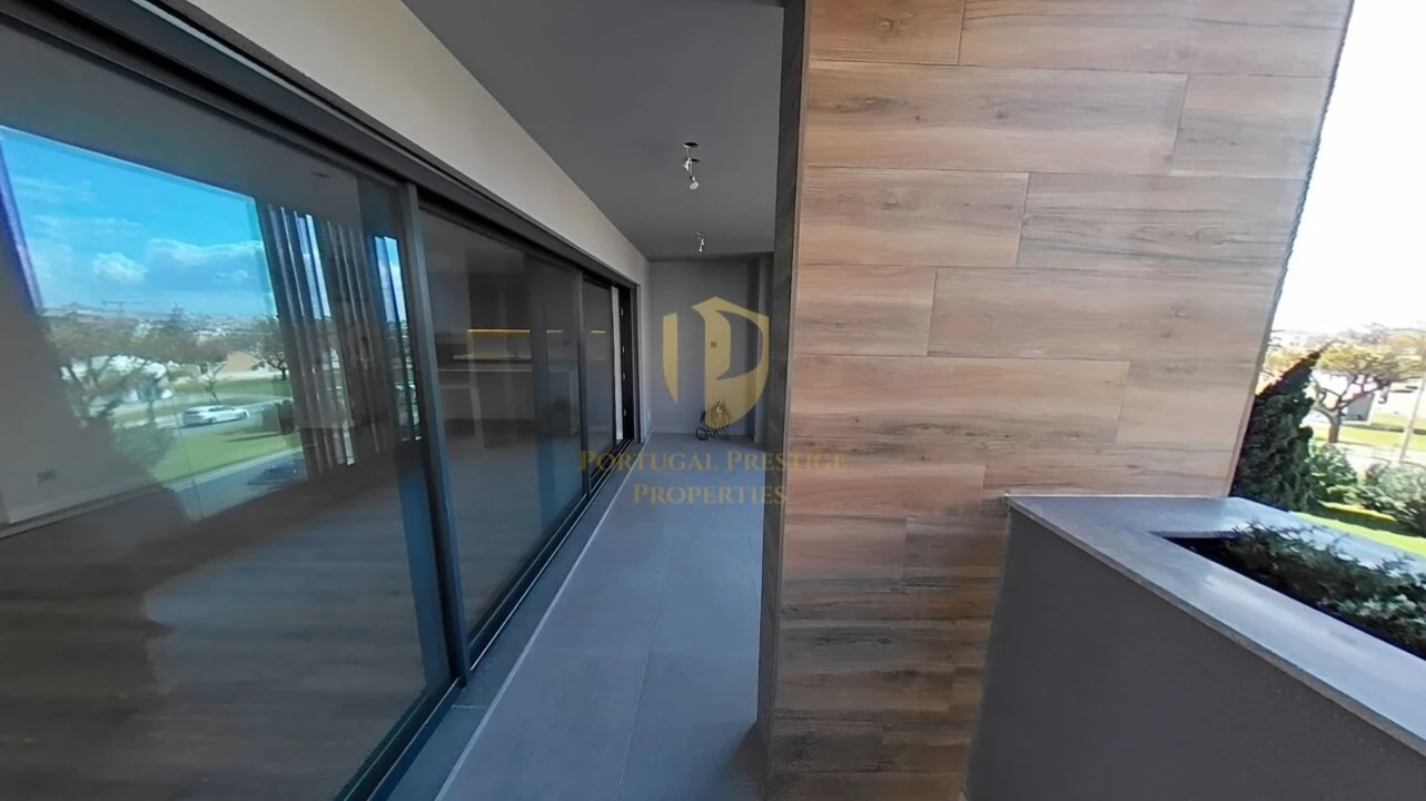 Apartamento T4 para Venda em Faro (Sé e São Pedro) Foto 14