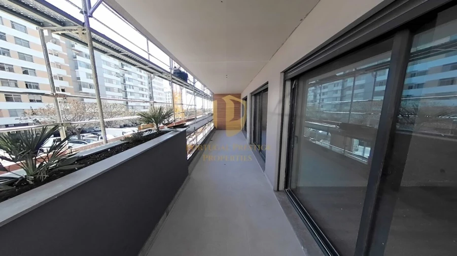 Apartamento T4 para Venda em Faro (Sé e São Pedro) Foto 15