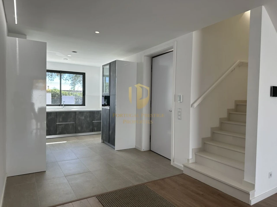 Moradia T3 para Venda em Moncarapacho e Fuseta Foto 2