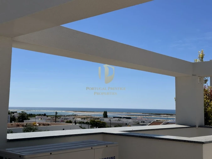 Moradia T3 para Venda em Moncarapacho e Fuseta