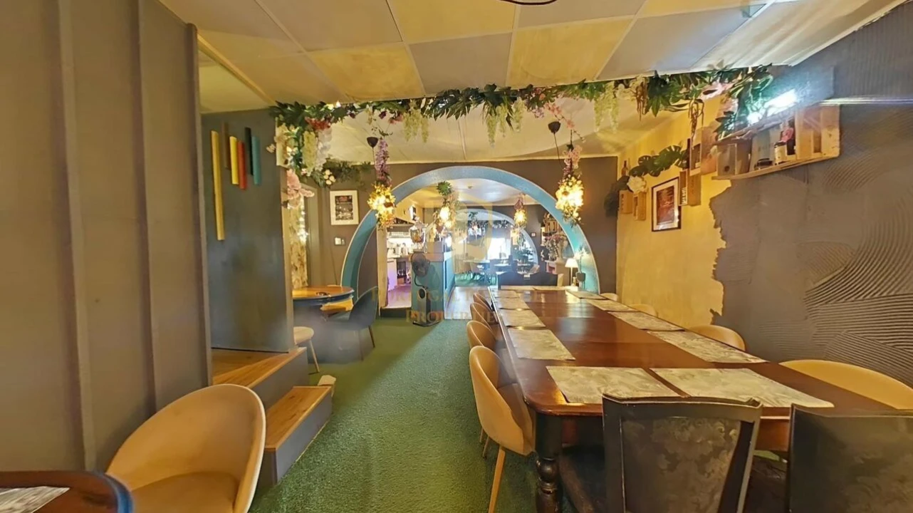 Loja para Trespasse em Faro (Sé e São Pedro) Foto 10