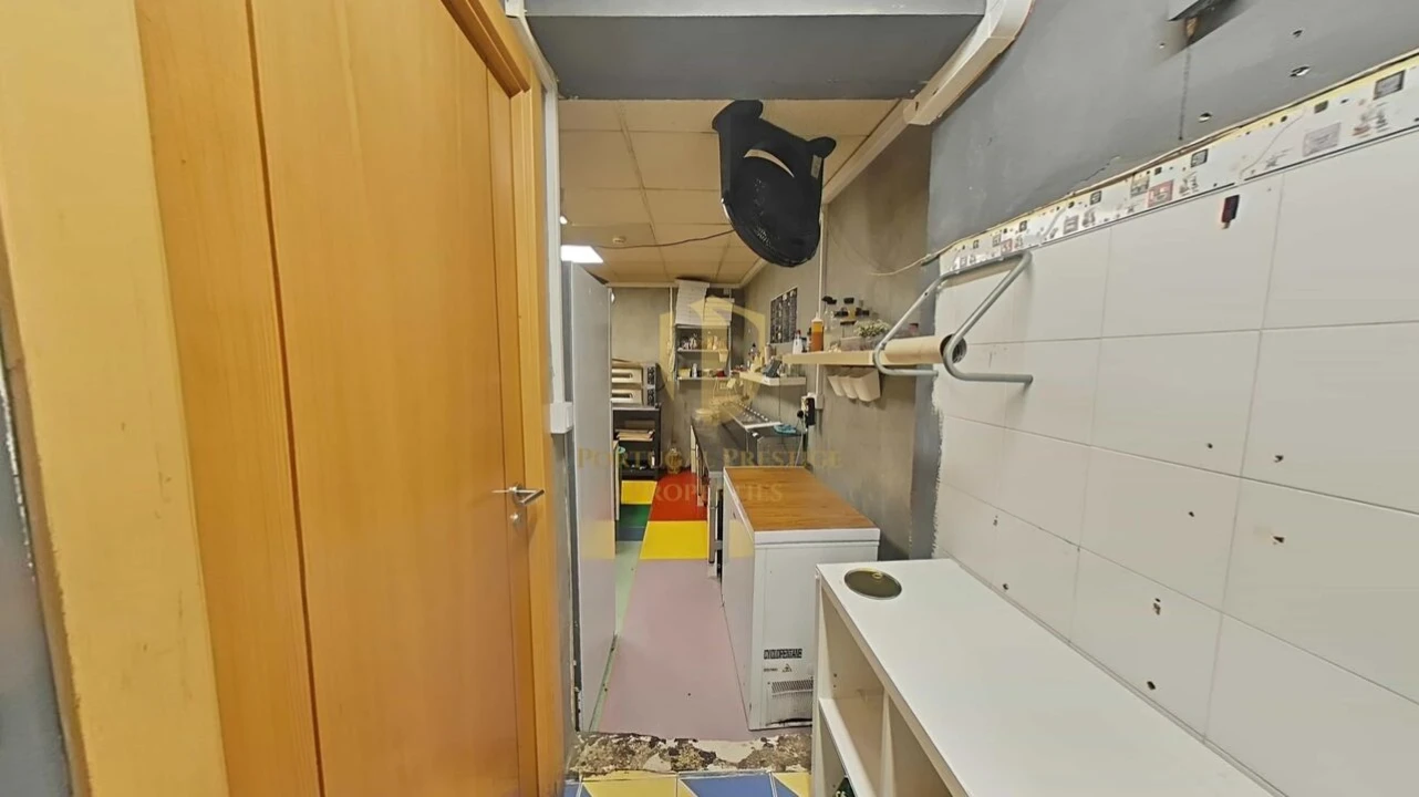 Loja para Trespasse em Faro (Sé e São Pedro) Foto 13