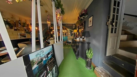 Loja para Trespasse em Faro (Sé e São Pedro)