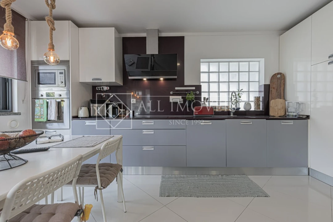 Moradia T4 para Venda em Santo Antonio da Charneca Foto 4