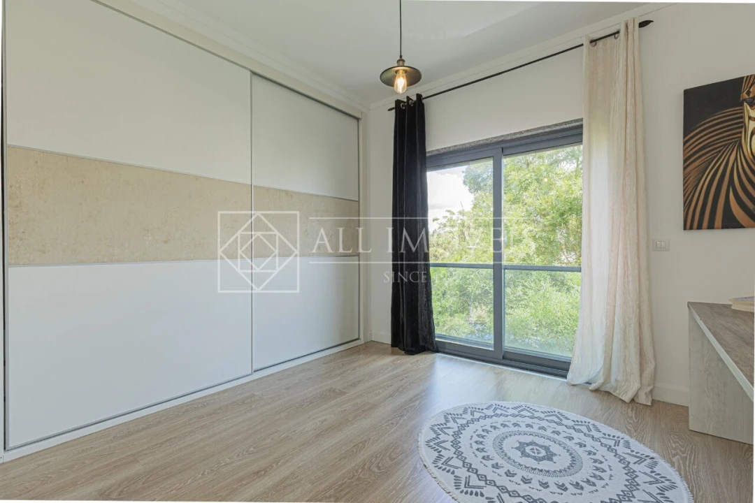 Moradia T4 para Venda em Santo Antonio da Charneca Foto 13