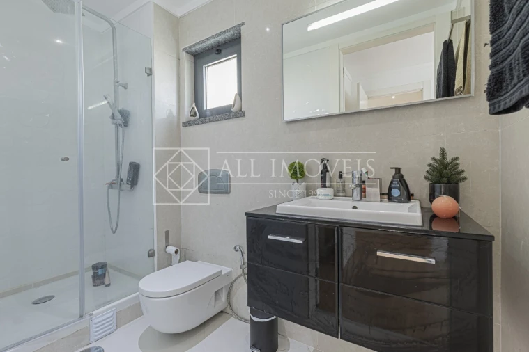 Moradia T4 para Venda em Santo Antonio da Charneca Foto 15