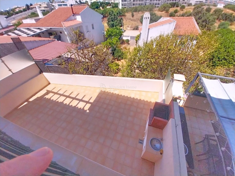 Moradia T4 para Venda em Albufeira e Olhos de Água Foto 11