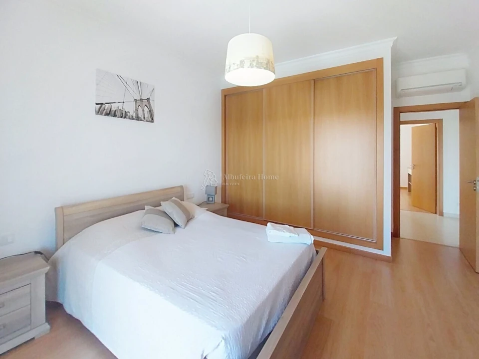 Moradia T4 para Venda em Albufeira e Olhos de Água Foto 12