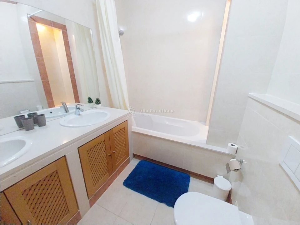 Moradia T4 para Venda em Albufeira e Olhos de Água Foto 18