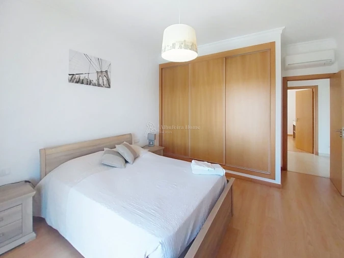 Moradia T4 para Venda em Albufeira e Olhos de Água Foto 12