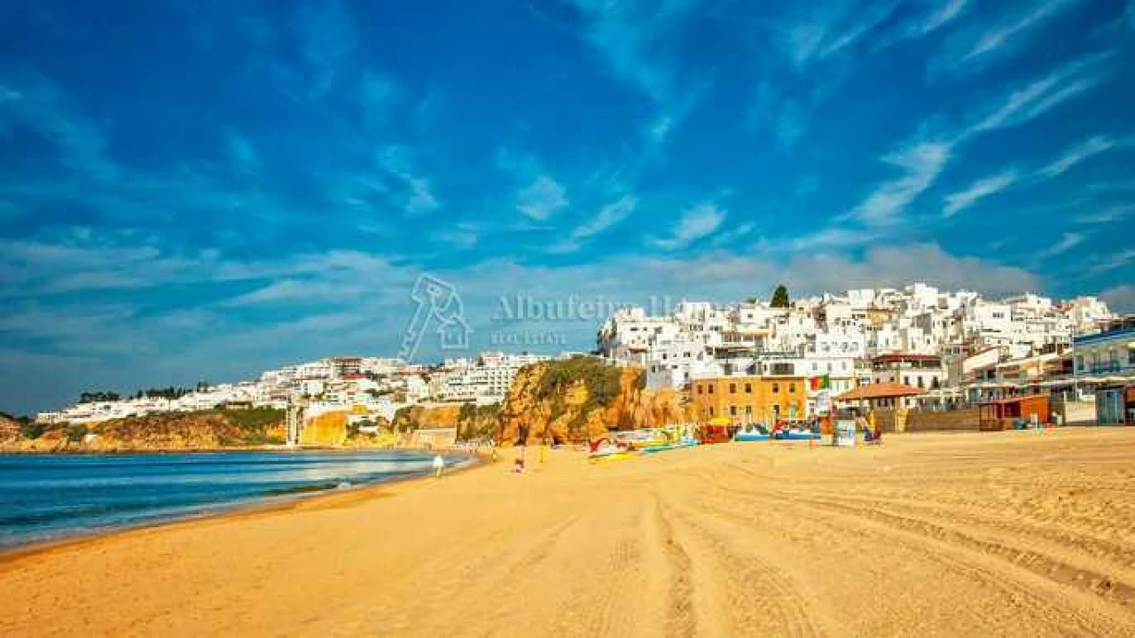 Apartamento T2 para Venda em Albufeira e Olhos de Água Foto 29