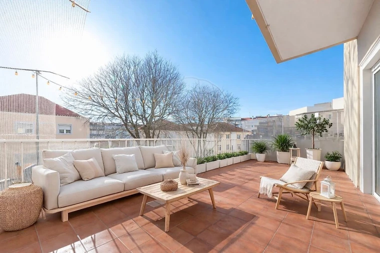 Apartamento T1 para Venda em Almada, Cova da Piedade, Pragal e Cacilhas Foto 2