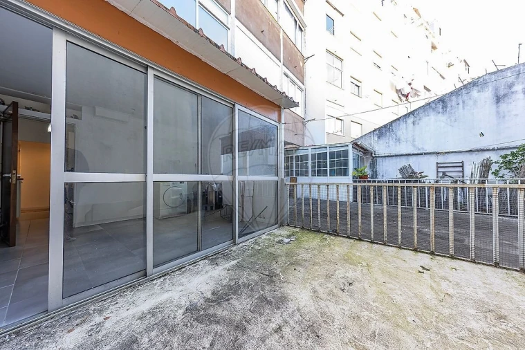 Apartamento T1 para Venda em Almada, Cova da Piedade, Pragal e Cacilhas Foto 13