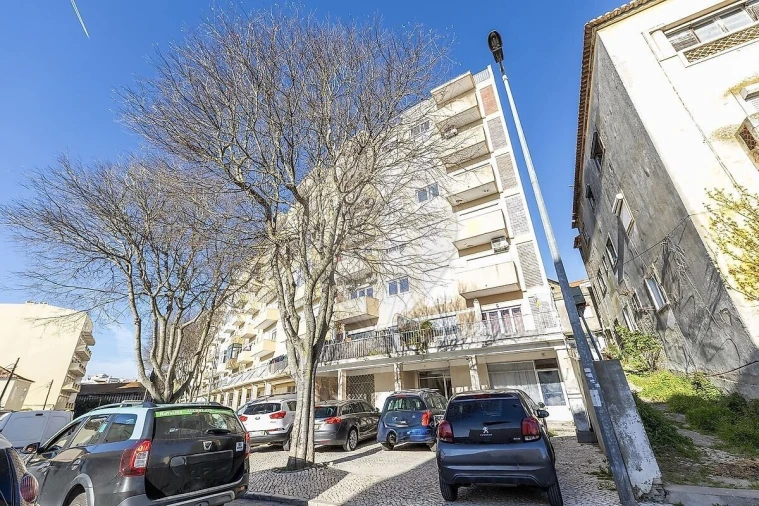 Apartamento T1 para Venda em Almada, Cova da Piedade, Pragal e Cacilhas Foto 12