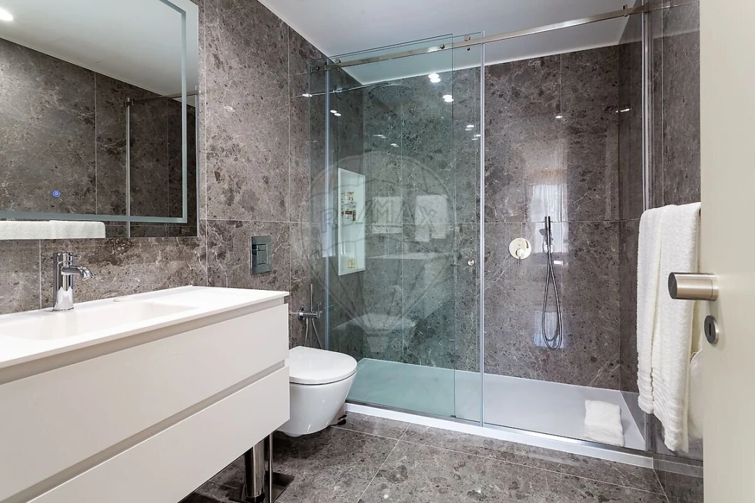 Moradia T5 para Venda em Lourinhã e Atalaia Foto 7