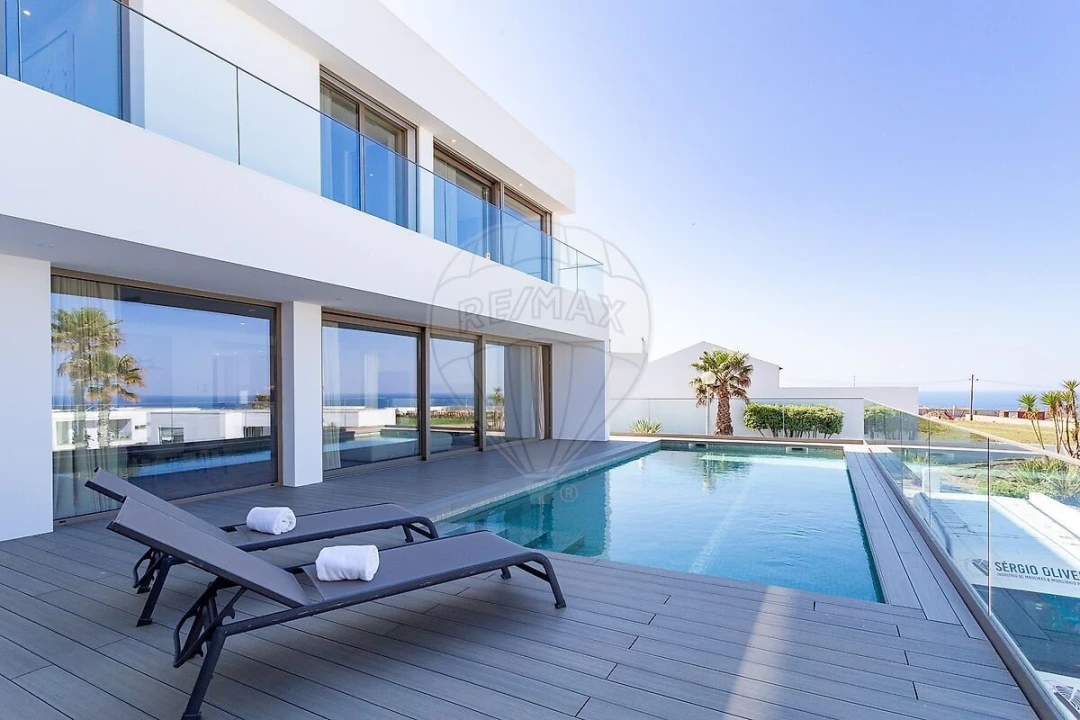 Moradia T3 para Venda em Lourinhã e Atalaia Foto 1