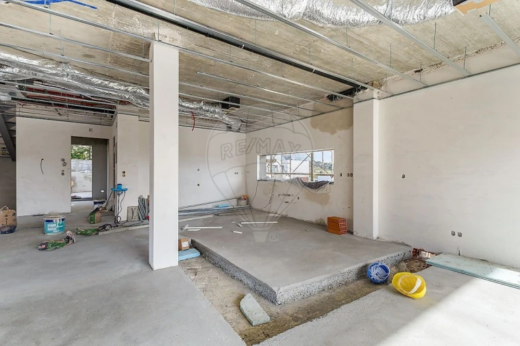 Moradia T5 para Venda em Queluz e Belas Foto 17