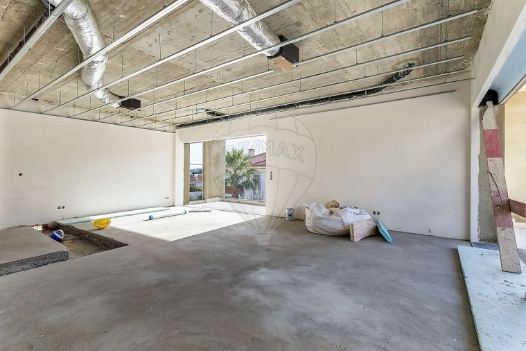 Moradia T5 para Venda em Queluz e Belas Foto 18