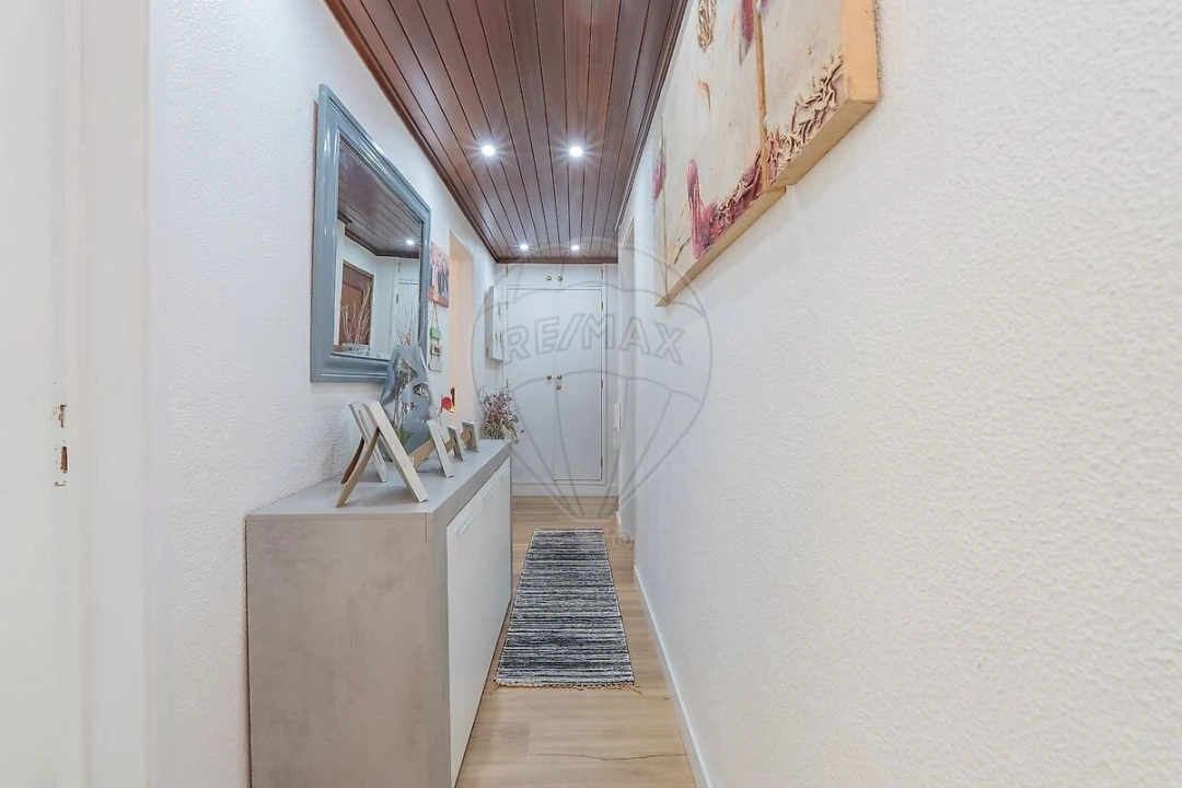 Apartamento T3 para Venda em Póvoa de Santa Iria e Forte da Casa Foto 22