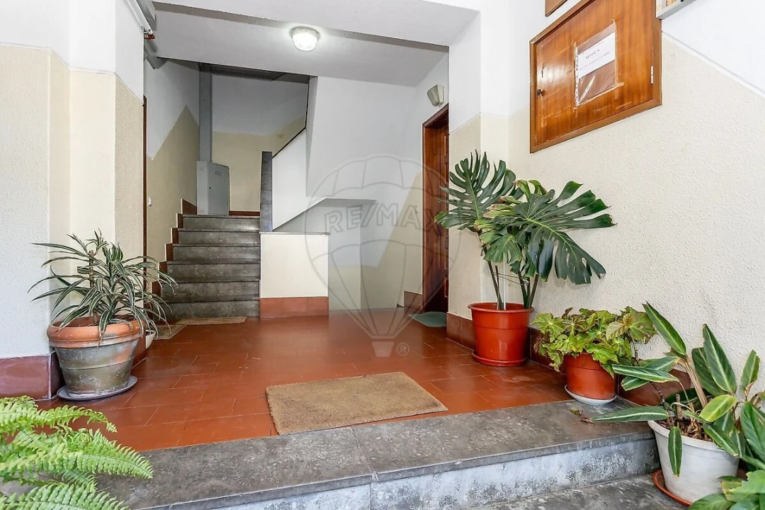 Apartamento T2 para Venda em Camarate, Unhos e Apelação Foto 20