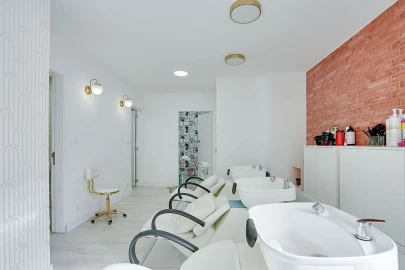 Loja para Venda em Ramada e Caneças