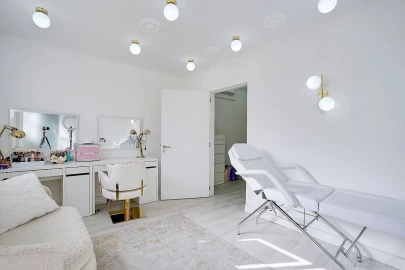 Loja para Venda em Ramada e Caneças