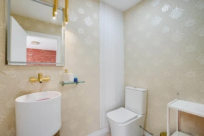 Loja para Venda em Ramada e Caneças