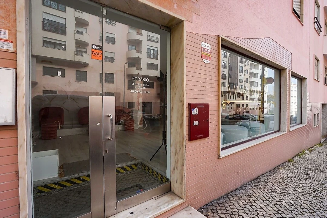 Loja para Venda em Ramada e Caneças Foto 34