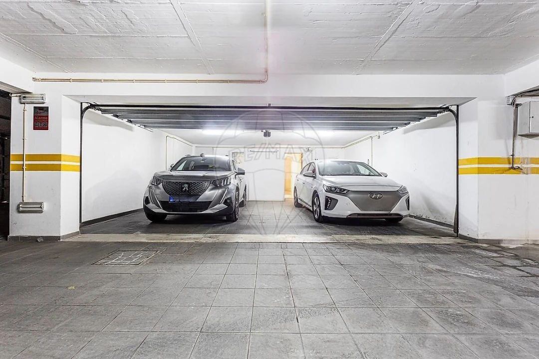 Moradia T4 para Venda em São João das Lampas e Terrugem Foto 38