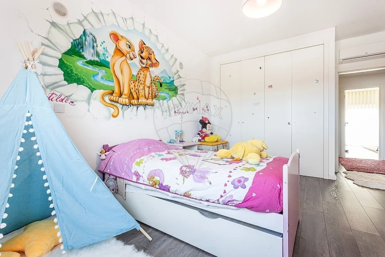 Moradia T4 para Venda em São João das Lampas e Terrugem Foto 26