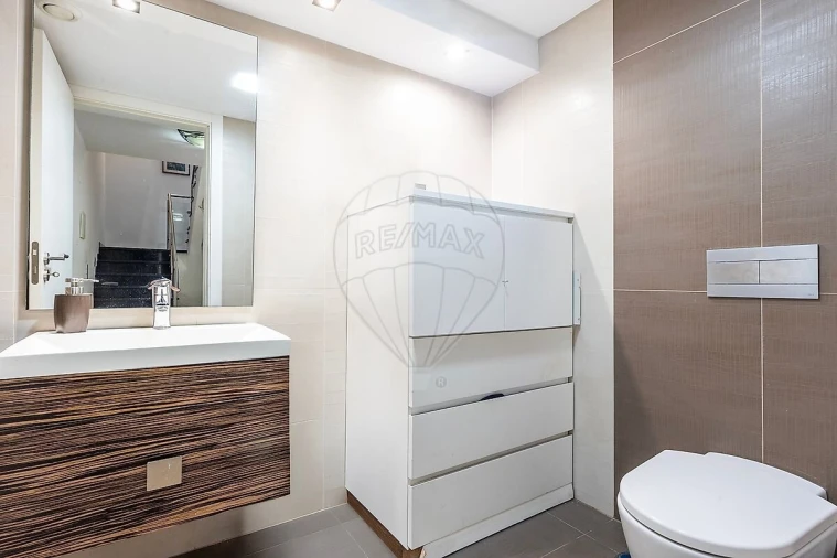 Moradia T4 para Venda em São João das Lampas e Terrugem Foto 36