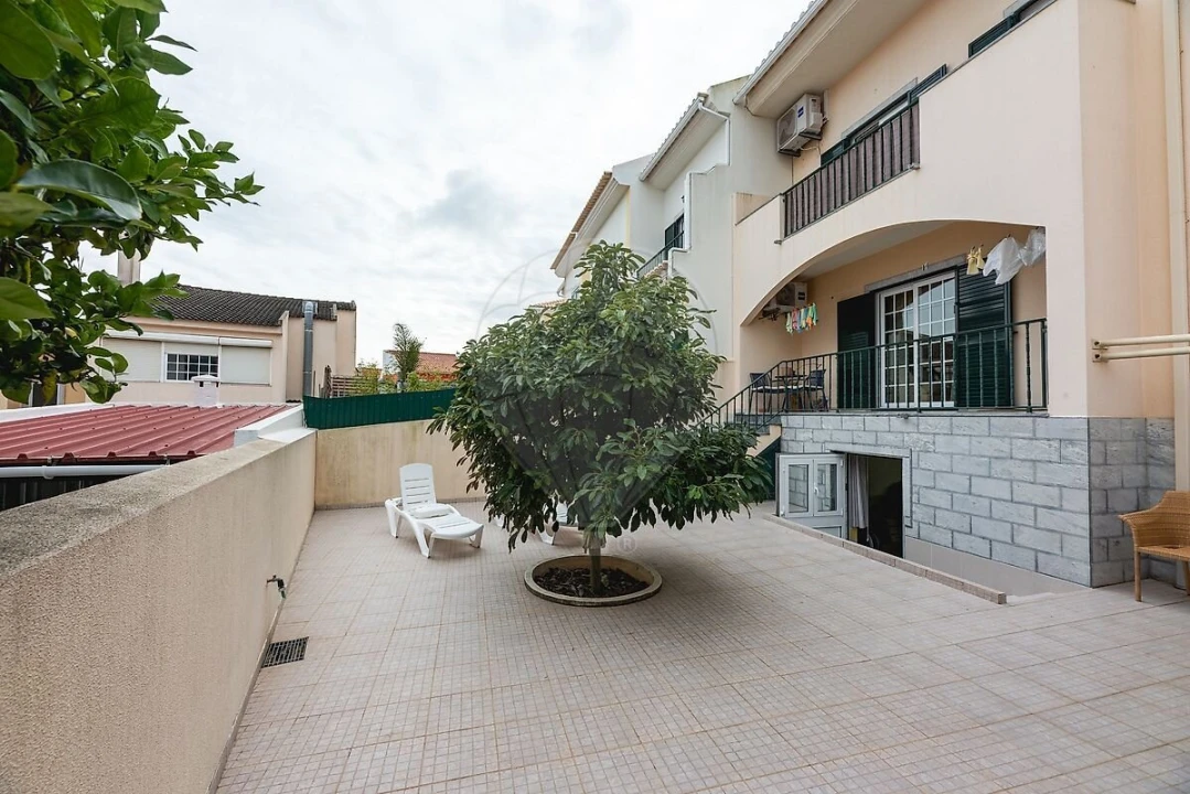 Moradia T3 para Venda em Carcavelos e Parede Foto 31