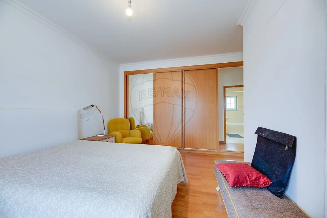 Moradia T3 para Venda em Carcavelos e Parede Foto 17