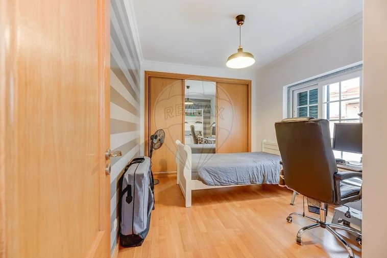 Moradia T3 para Venda em Carcavelos e Parede Foto 18