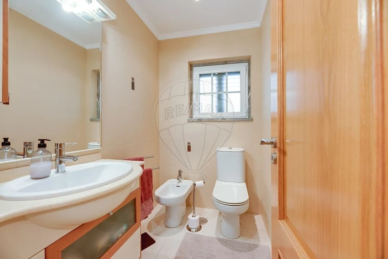 Moradia T3 para Venda em Carcavelos e Parede Foto 15