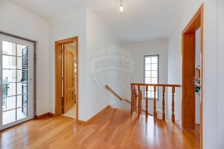 Moradia T3 para Venda em Carcavelos e Parede Foto 20