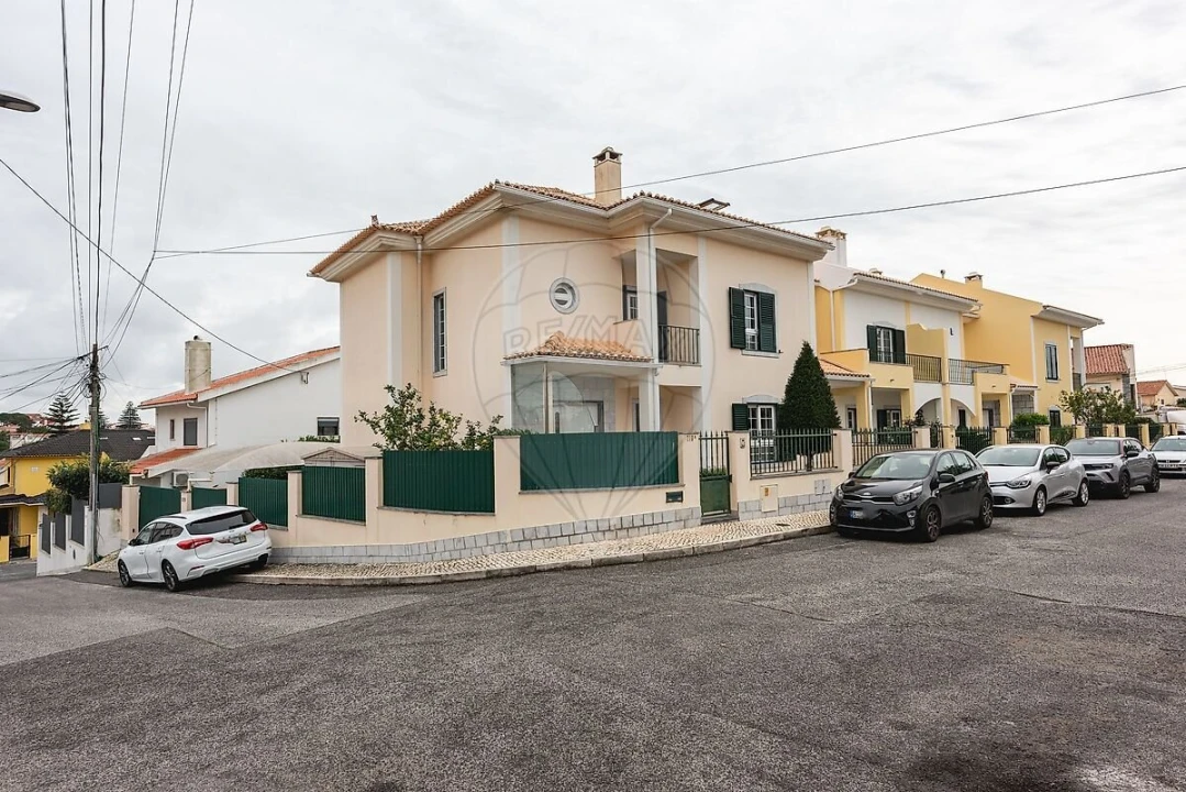 Moradia T3 para Venda em Carcavelos e Parede Foto 39